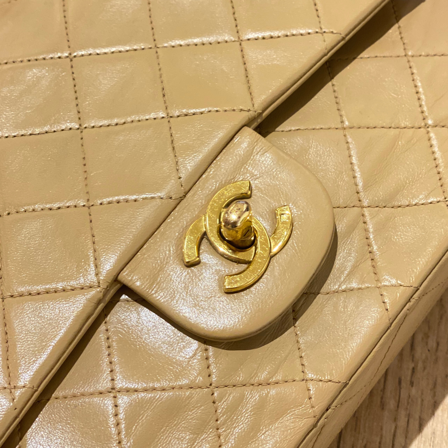 CHANEL CLASSIC FLAP BEIGE